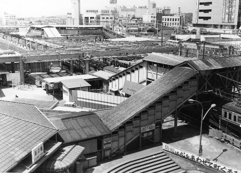 どこよりも詳しい新橋駅からゆりかもめの乗り換え方法！最短ルートを徹底解説 - まっぷるウェブ