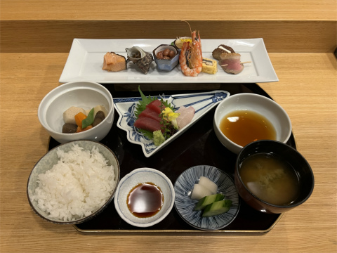 鶴見駅前☆高級寿司🍣寿楽お食事券半額 (ウルトラ) 鶴見の商品券/ギフトカードの中古あげます・譲ります｜ジモティーで不用品の処分