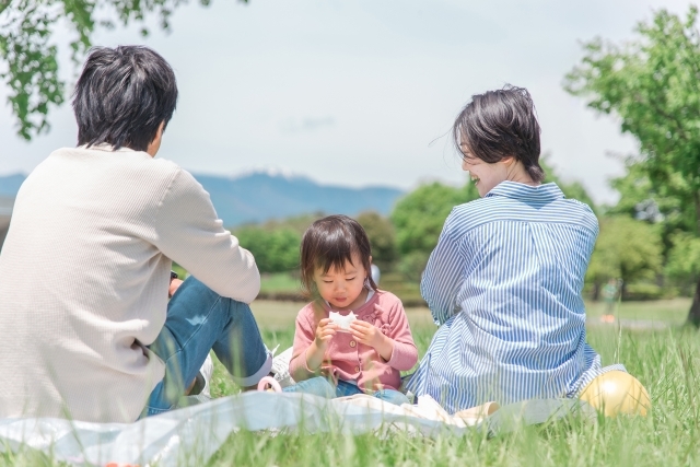 姫路】ピクニックにおすすめの公園10選！遊具や芝生で遊ぼう | みたい -まるはり×みたい-｜みつけて播磨（姫路、加古川など）情報サイト（旧：姫路 みたい）