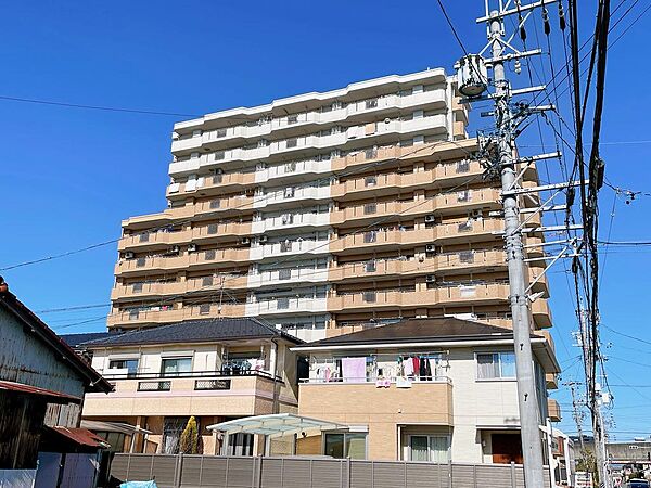 一宮市今伊勢町 「アウトドアリビングのある家」D棟｜分譲住宅情報｜ライトスタッフデザインファクトリー｜一宮 ・稲沢・名古屋で建築家とデザインするおしゃれな新築注文住宅を建てる工務店