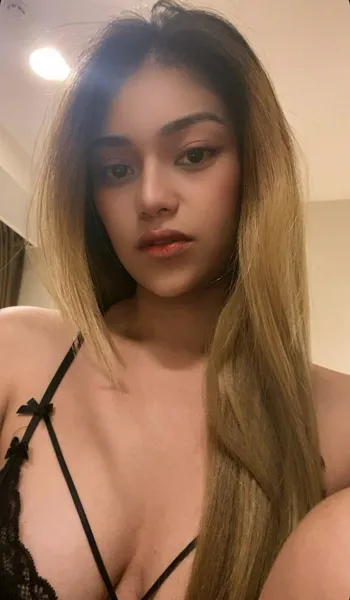 Jackie, Filipino escort in