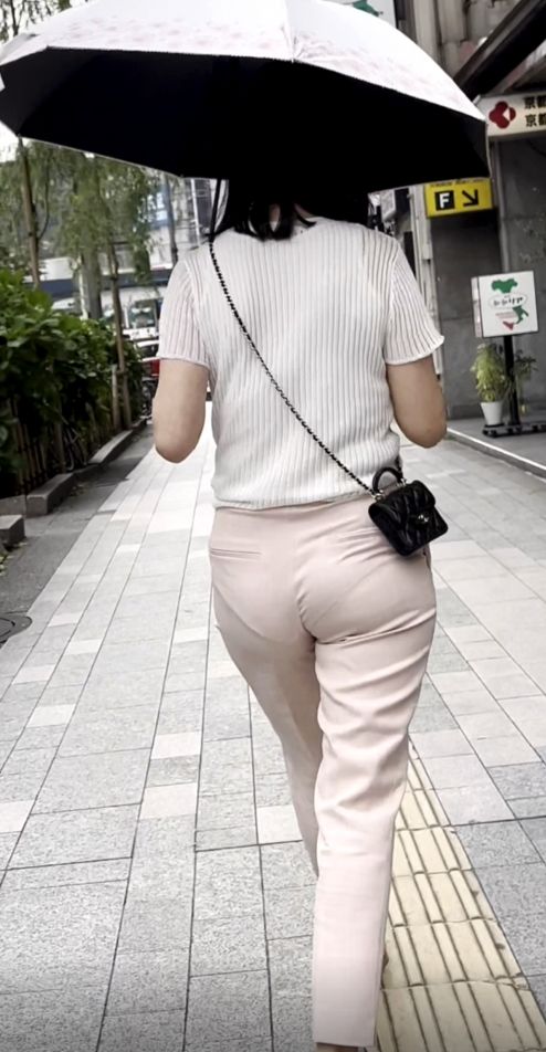 人妻の尻 | みんなのエッチ画像投稿掲示板