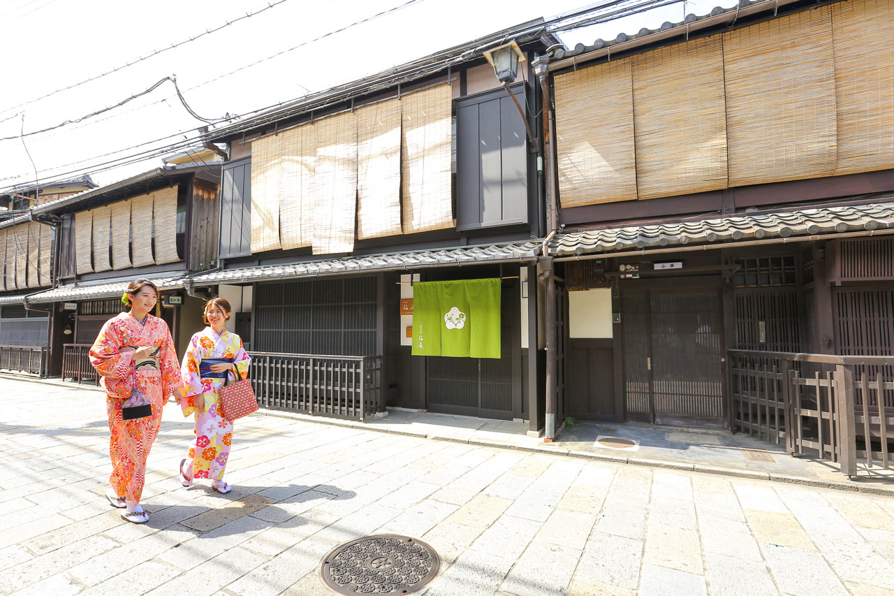 Japan Kyoto Gion Woman In