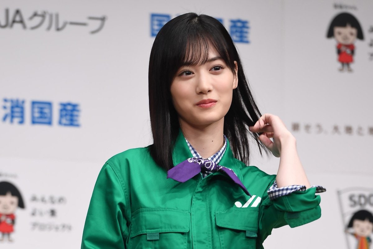 画像・写真 「看護服が似合いすぎ」福原遥“密子”、病院でのコーデに反響「密子さんって何者？」「偽名？」＜マル秘の密子さん＞(2/23) | 