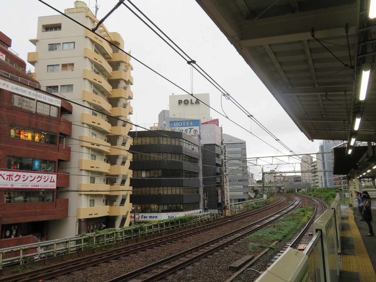 オフィスサークルN五反田では、JR五反田駅から徒歩3分圏内でレンタルオフィス・コワーキングスペース・自習室等のご利用が可能