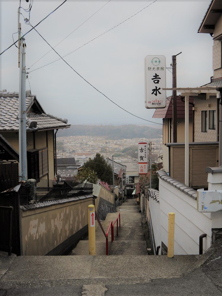 ディープ奈良1306 「旧遊郭があった街・宝山寺新地（生駒新地）」 ～生駒・奈良～』生駒・宝山寺(奈良県)の旅行記・ブログ