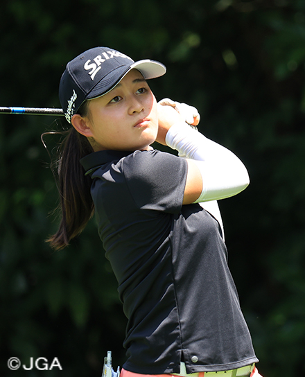 中部高等学校ゴルフ選手権冬季大会、優勝することができました😃 2日目の後半は耐えるゴルフになったようですが、粘れたと思います☺️  これで3月末に三木市で行われる全国大会に出場できるのでそれに向けて頑張ろう‼️ 大会関係者の皆さま、一緒にラウンドしてくれた