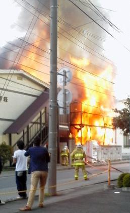 火災】岩手県盛岡市三ツ割4丁目で火事「すごい煙と臭い」10月8日 | まとめ部