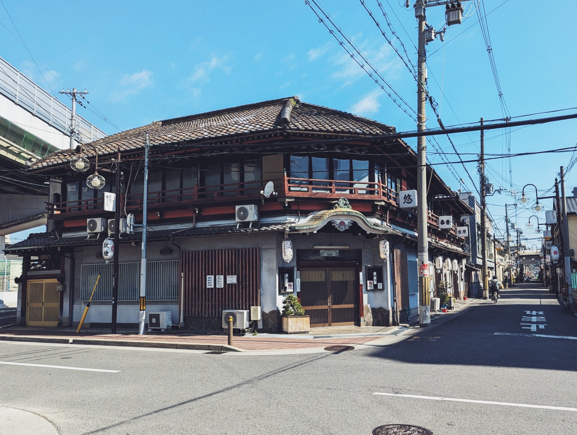 飛田新地を内側から描く、製作委員会「メイン通りの妖怪」開幕（舞台写真 / コメントあり）