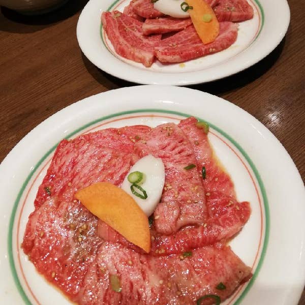 予約困難】都内でコスパ最強クラスの焼肉店「鶯谷園」に行ってみた！ オススメの予約時期も聞いてみたぞ～!! |