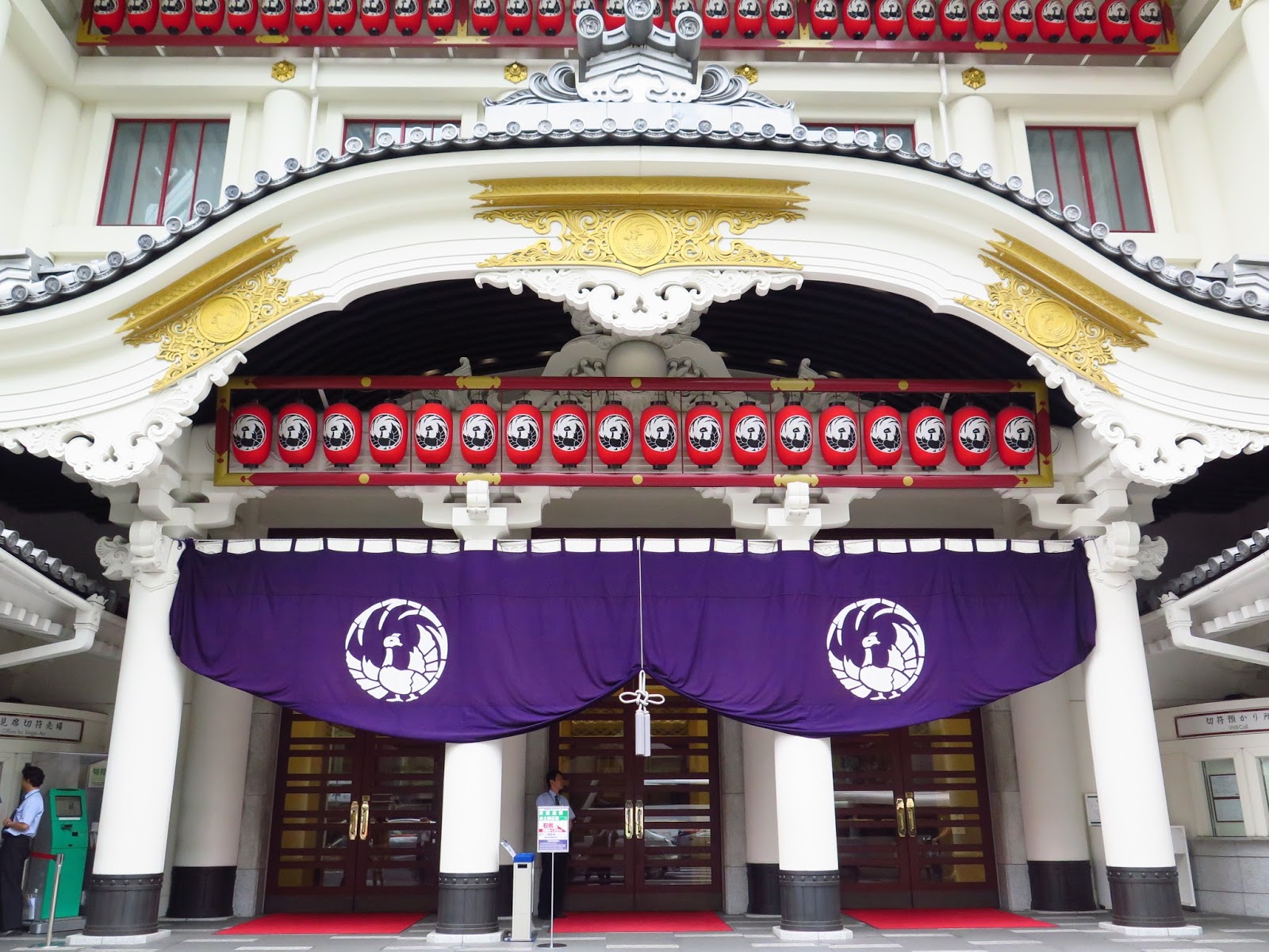 東京新宿】歌舞伎町一番街玩法：牛郎與拉客的風俗店、美食、景點、住宿| BringYou