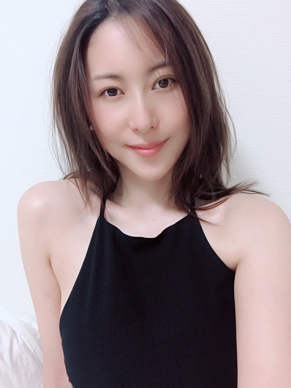 紗栄子 黒ドレスで魅了 引退馬などを保護する観光牧場を経営 「いろんなお別れがあった１年」/芸能/デイリースポーツ online