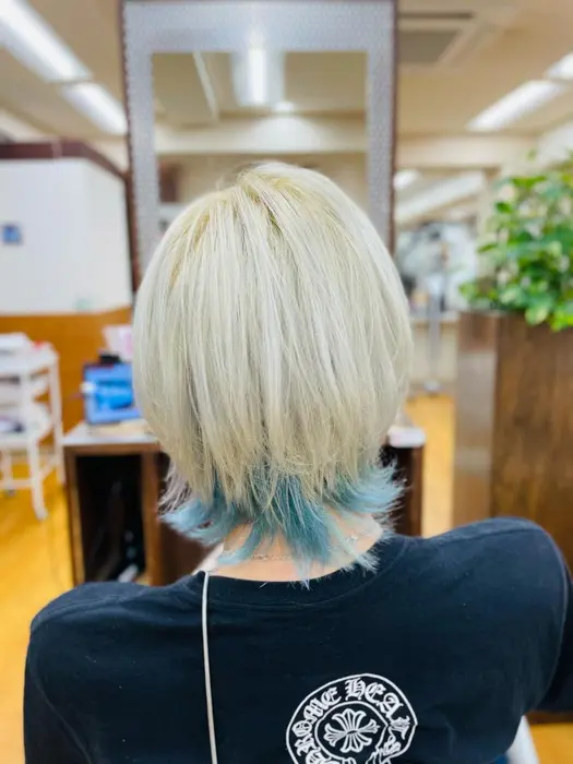 個性派さんの水色カラー：L074810781｜ニューヨークニューヨーク 大久保店(NYNY)のヘアスタイル｜ホットペッパービューティー